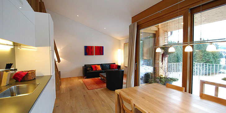 Offene Wohnküche Ferienwohnung Laina am See, Lenzerheide